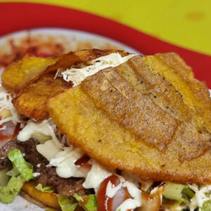 2 PATACONES + BEBIDAS